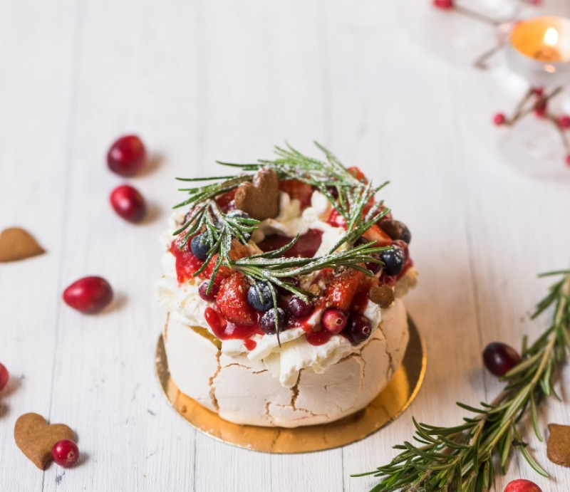 Pavlova mini-cake, Christmas